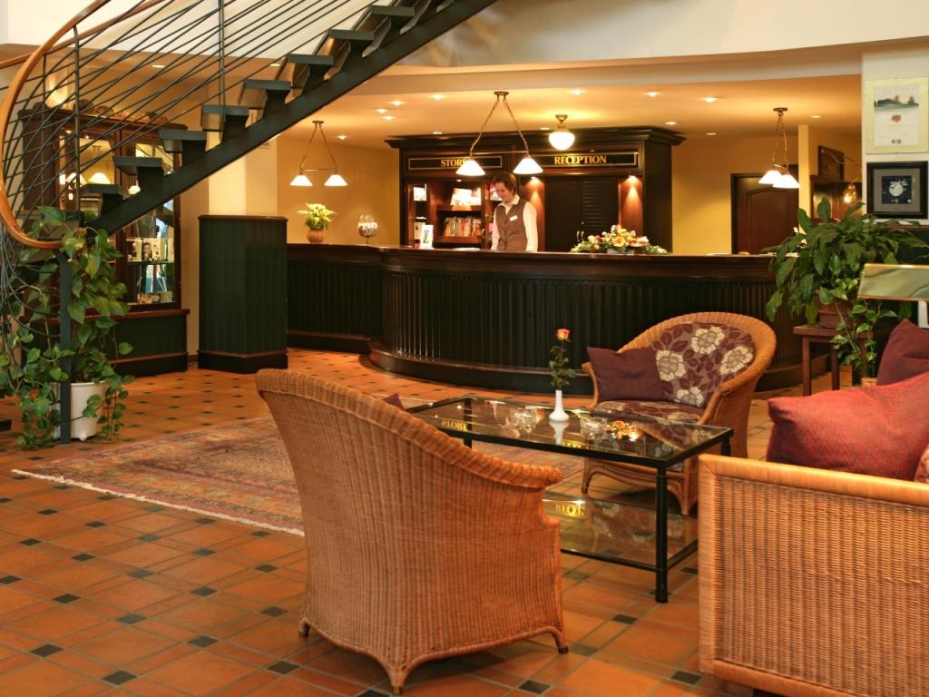 Trans World Donauwelle Hotel 4*