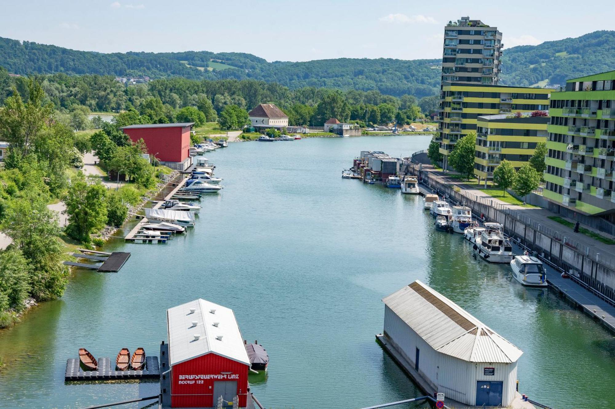 Hotel Trans World Donauwelle Linz