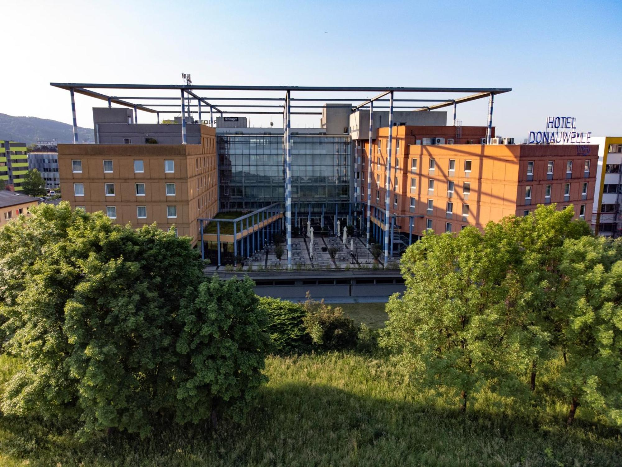 Trans World Donauwelle Hotel