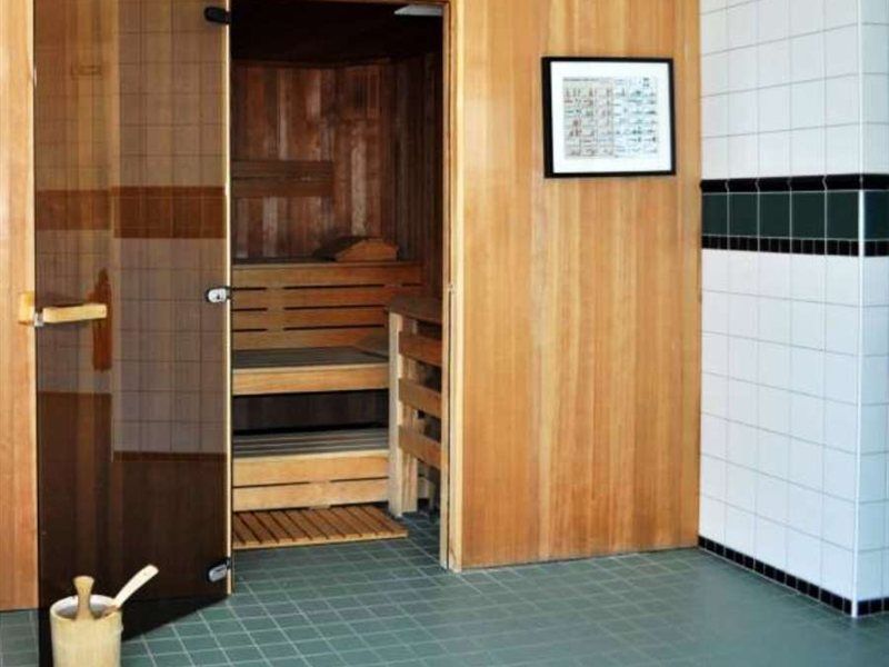 Trans World Donauwelle Hotel 4*