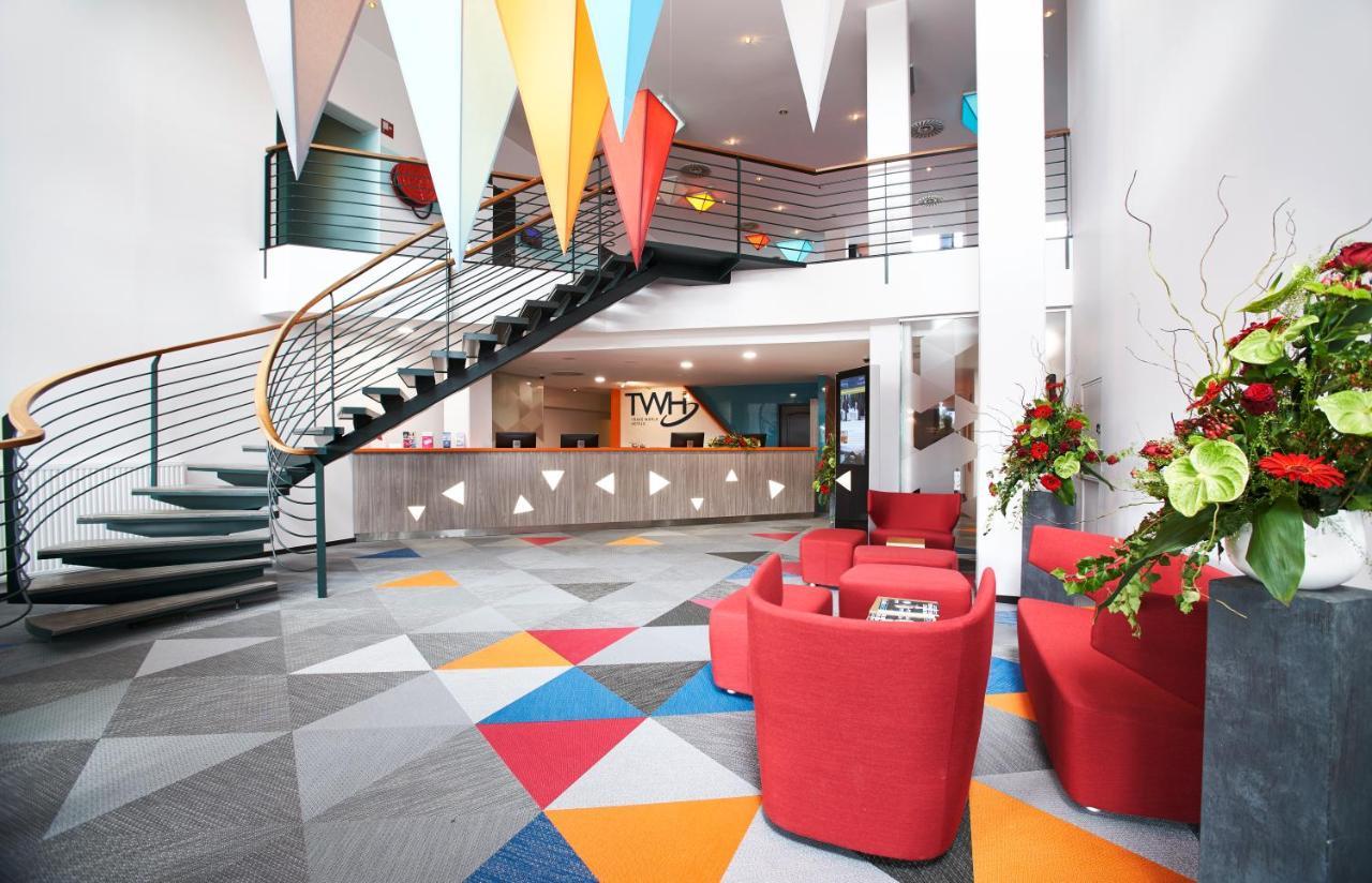 Hotel Trans World Donauwelle 4*